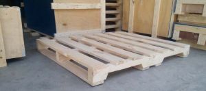 wooden packing pallet