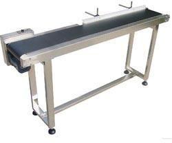 packing table conveyor