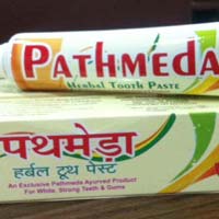 Pathmeda Herbal Toothpaste
