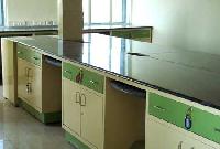 Laboratory Work Benches