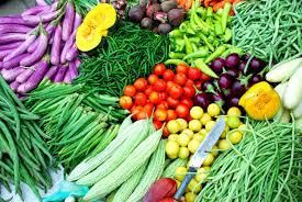 Organic and Non Organic Vegetables