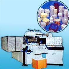 URGENT SELLING THERMOFARMING GLASS DONA PLATE MACHINE IN REVA