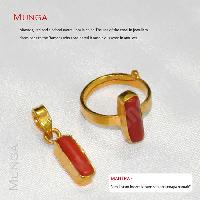 Munga / Coral Gemstone