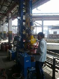 lpg cylinder valve cahnge machine