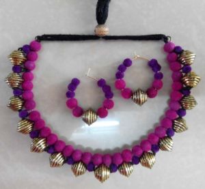 Velvet Necklace Set