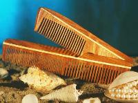 WC-01 Wooden Comb