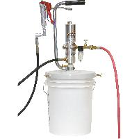 Pneumatic grease dispenser