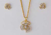 Floret Adorable Pendant Set