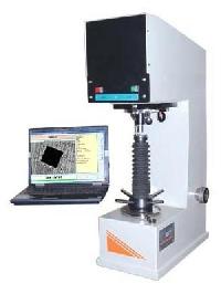 computerised vickers hardness tester