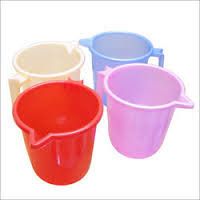 Small Plastic Bath Mugs