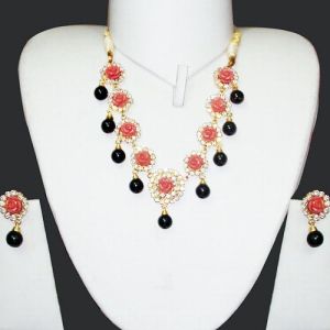 Beaded Necklace Set