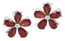 Stud  Garnet  Flower