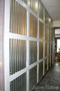 CORRUGATED GLASS