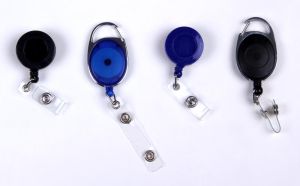 retractable clips