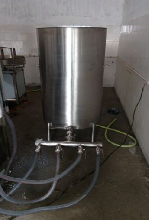 Milk Feeder Tank