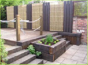 GARDEN SLEEPERS AS ACCESSORIES