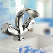 Standard Medium Sink Mixer Wall Mounted Tap