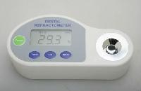 Digital refractometer