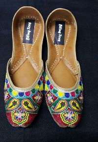 Paisley Jutti