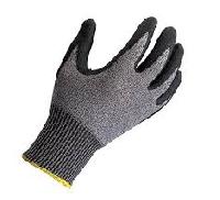 grey nitrile coated cut resistant gloves