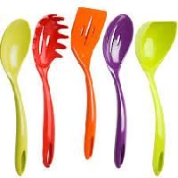 plastic kitchen utensils