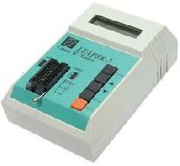 linear ic tester