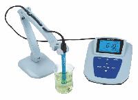 Water Quality Analyzer