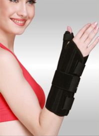 WRIST BRACE WITH THUMB STABILIZER