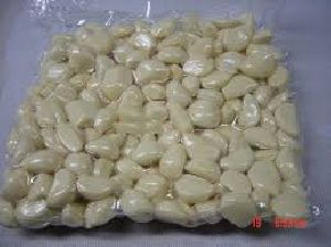 Pilled Garlic 1 KG pack