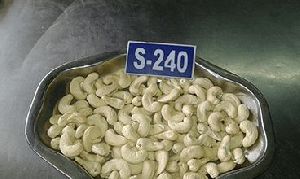 S-240 Whole Cashew Nuts