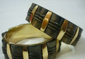 Resin fashion bangles