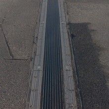 Mat expansion joints