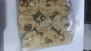 Khajur Rajgira Chikki