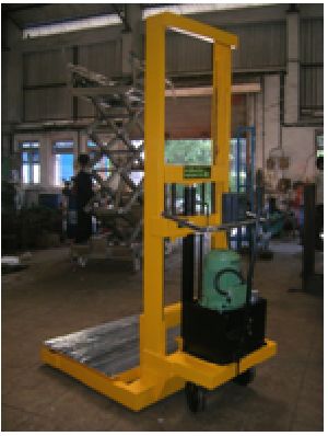 COMBINED ELECTRO CUM MANUAL HYDRAULIC STACKER