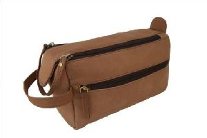 Hunter Leather Toiletry Bag