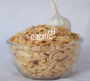 Dehydrated Garlic Flakes