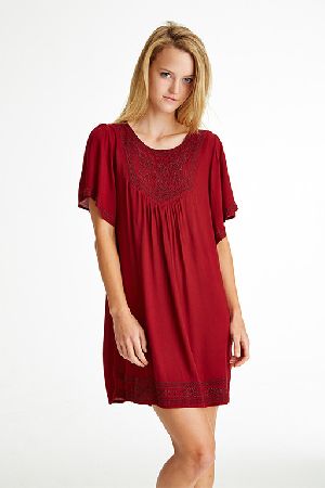 Ladies Rayon Cape Tunic With Contrast Computer Embroidery