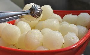 White Rasgulla