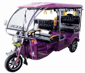 Battery operated J1000 E RICKSHAW