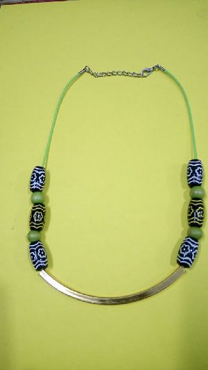 Mona Artificial Necklace