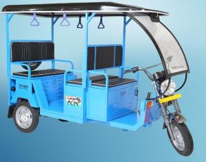 Battery Operated E Rickshaw