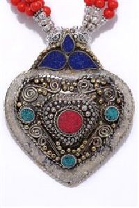 Antique Beads Necklace