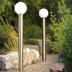 garden light poles