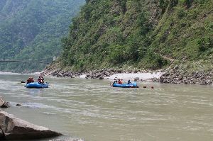 river rafting service