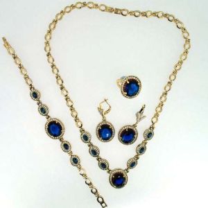 Trendy Necklace Set