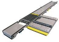 pallet handling conveyor