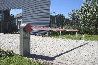 automatic boom barrier