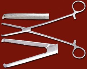 Clamp Hysterectomy double serration with notch straight