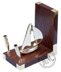 Sailing boat Pen Holder