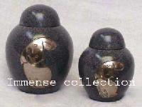 Brass Urn  (IC-BR-9123)